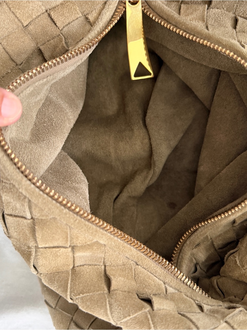 Bottega Veneta Tan Intrecciato Suede Shoulder Bag - Picture 14 of 14